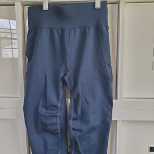 Prozis Contour seamless activewear leggings in a classic navy blue color. Small.
